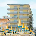 Appartamento {lux Kobler} - Luminoso Fronte Mare Lido di Jesolo