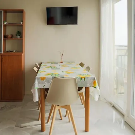 Apartment {lux Kobler} - Luminoso Fronte Mare Lido di Jesolo