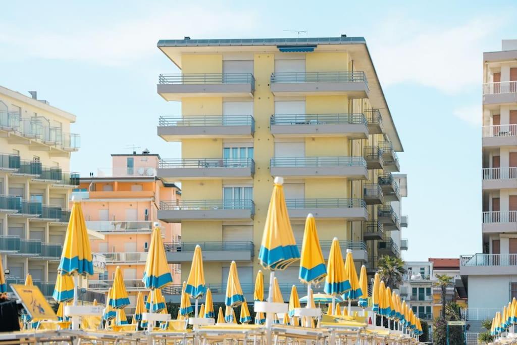 Apartment {lux Kobler} - Luminoso Fronte Mare Lido di Jesolo